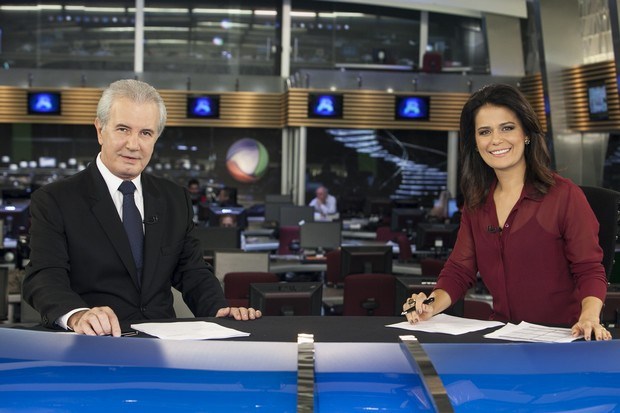 "Jornal da Record" com Celso Freitas e Adriana Araújo