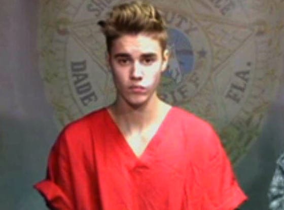Justin Bieber foi fichado por dirigir embriagado
