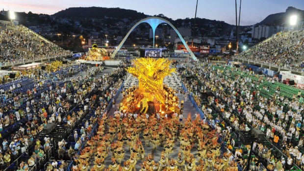 Globo resolveu voltar atrás na decisão de cortar os primeiros desfiles das escolas de samba do Carnaval do Rio